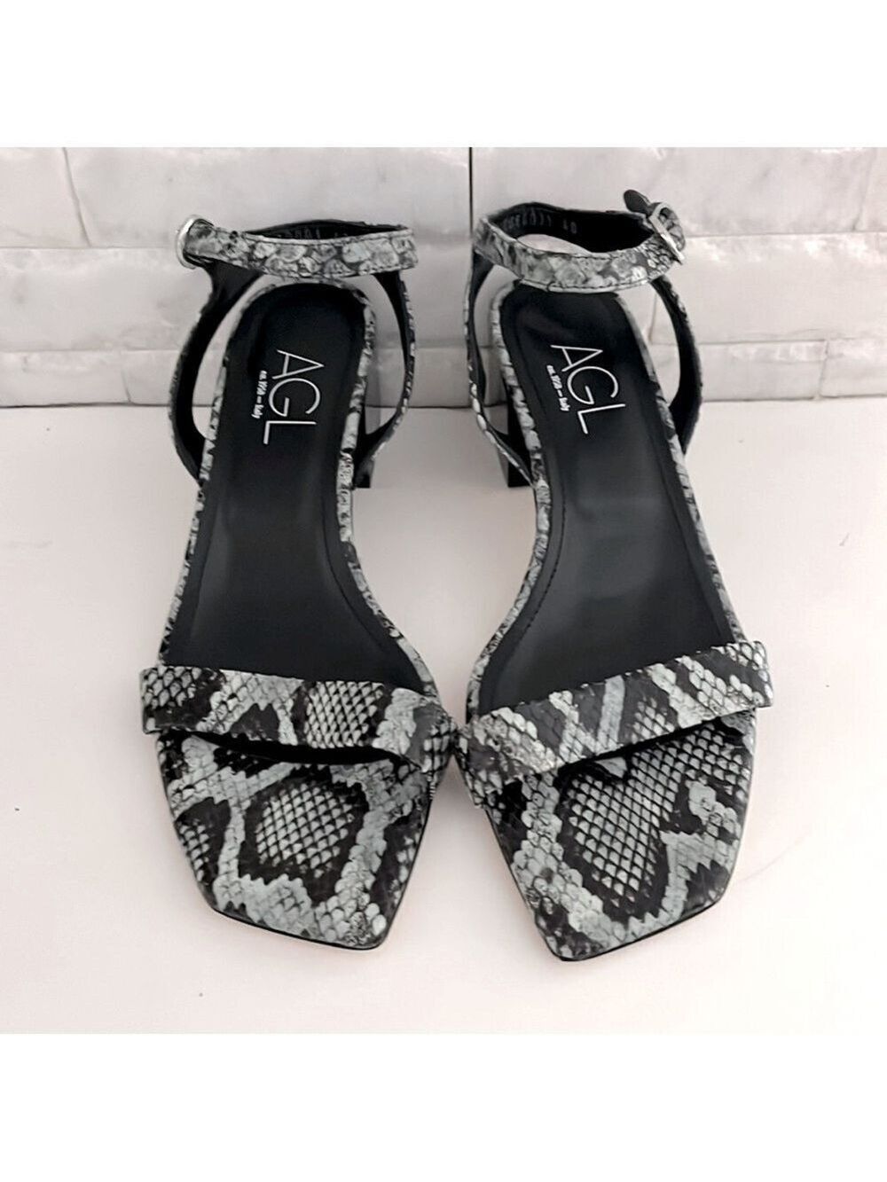 AGL Angie Ankle Strappy Sandal Heel In Menthe-nero Sz 40, 9.5
